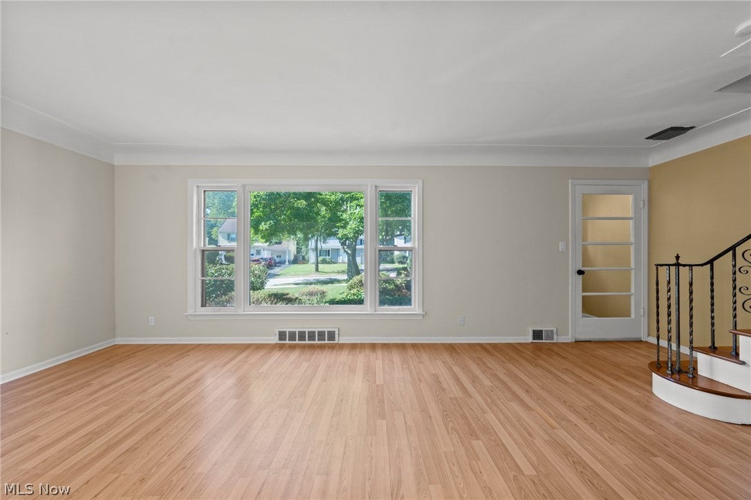 2127 Lyndway Road