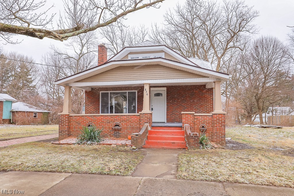 A traditional home with contemporary updates in a up and coming neighborhood. This completely remodeled home has an open floor plan with five spacious bedrooms and two full bathrooms. The roof, HVAC, windows, drywall and flooring are all new. This home is near shopping and highways. It also qualifies for 10k in closing cost and down payment assistance. A home inspection and repairs have been completed. This property is Agent owned.
