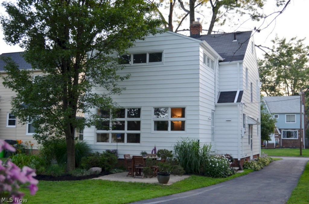 Mayfields/Belvoir Blvd Su - Residential