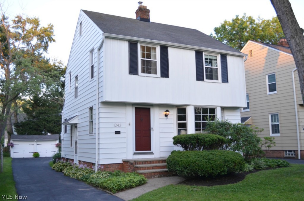 Mayfields/Belvoir Blvd Su - Residential