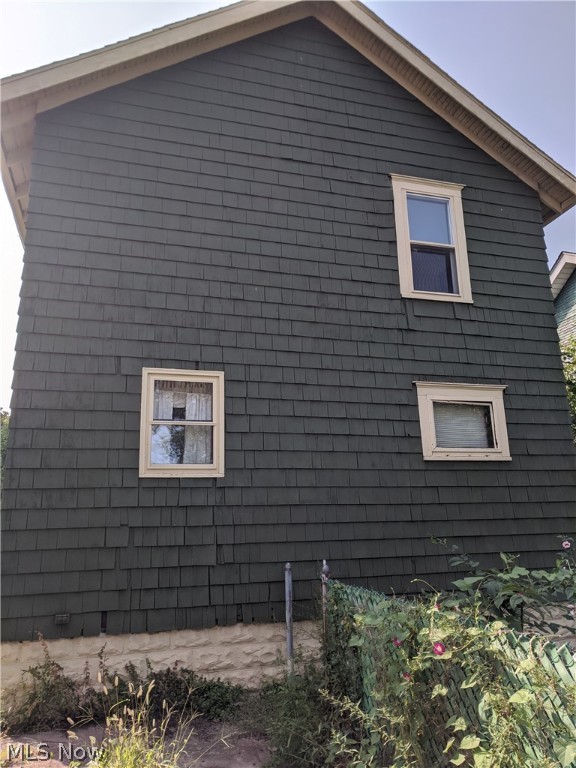 Hill Sewer Pipe - Residential