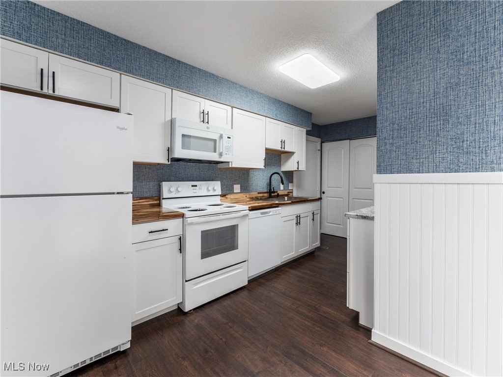 Terrace Court Colony North - Residential