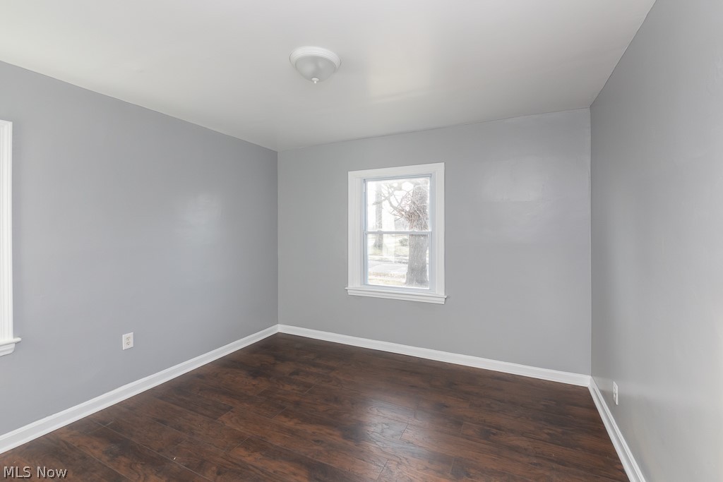 Shore View 02 - Residential