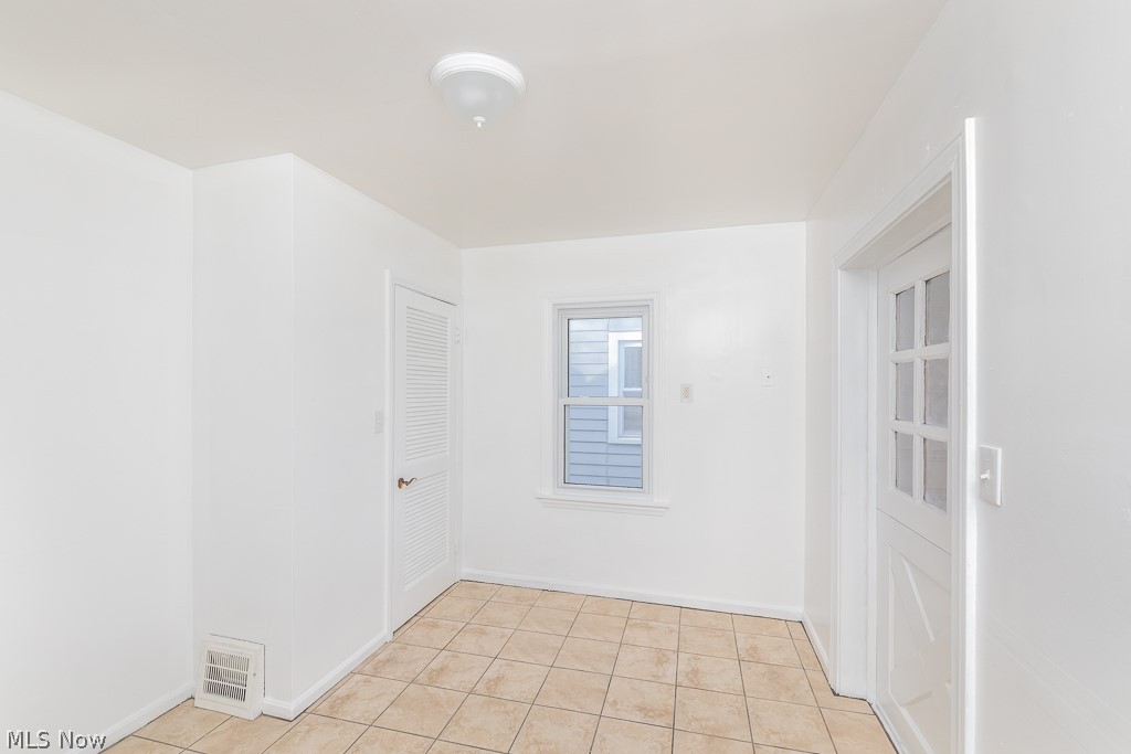 Shore View 02 - Residential