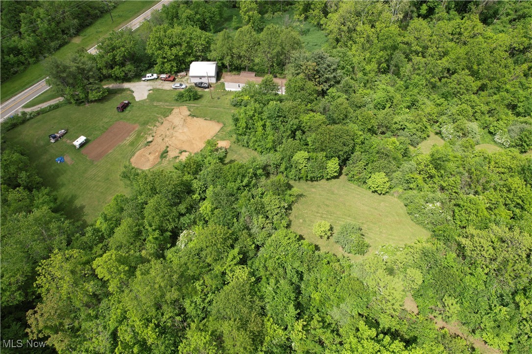 6960 Bluebell Road, Cumberland, Ohio image 4