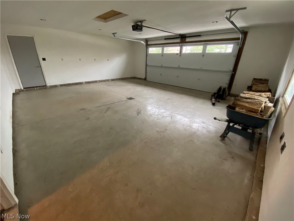 Roaming Rock 14 - Residential