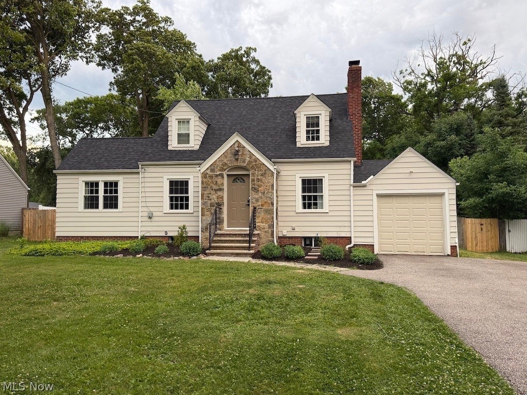 Photo of 2350 Hillside Road, Seven Hills, OH 44131 (MLS # 5220048)