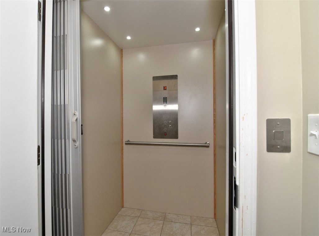 Willoughby Pointe Condo - Residential