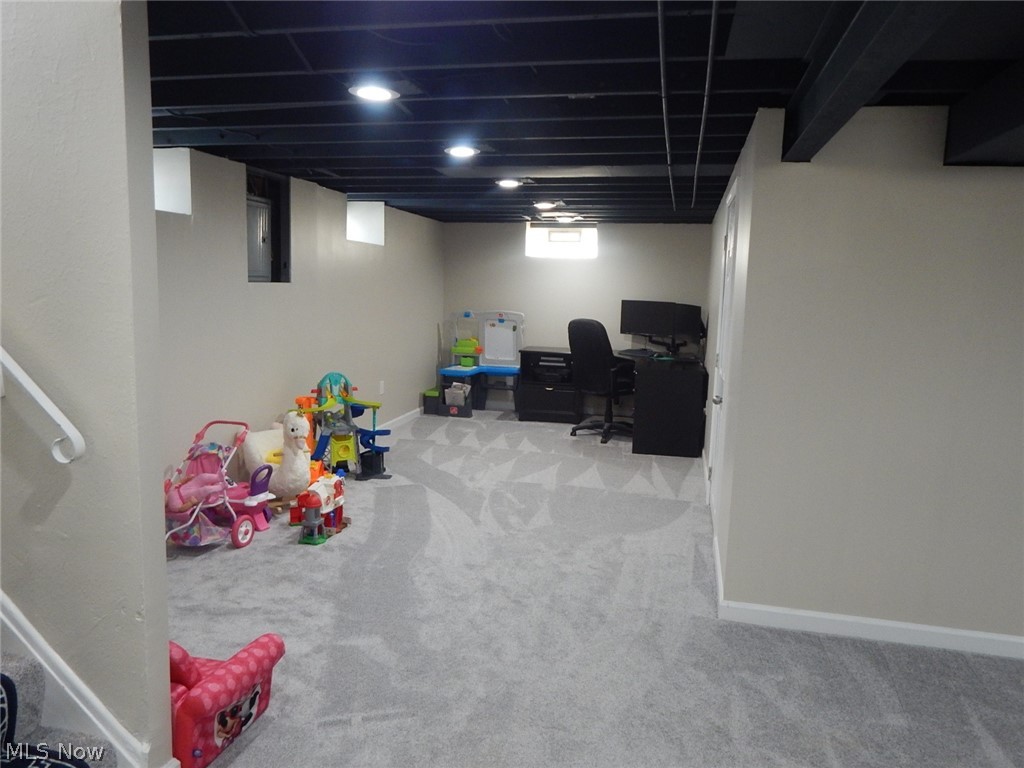 Mayflower 02 - Residential