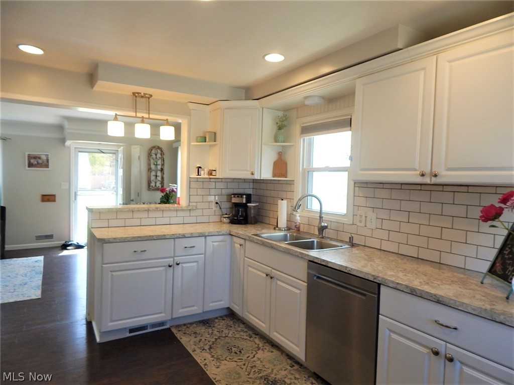 Mayflower 02 - Residential