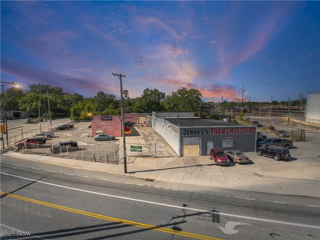 W F Walworths - Commercial Sale