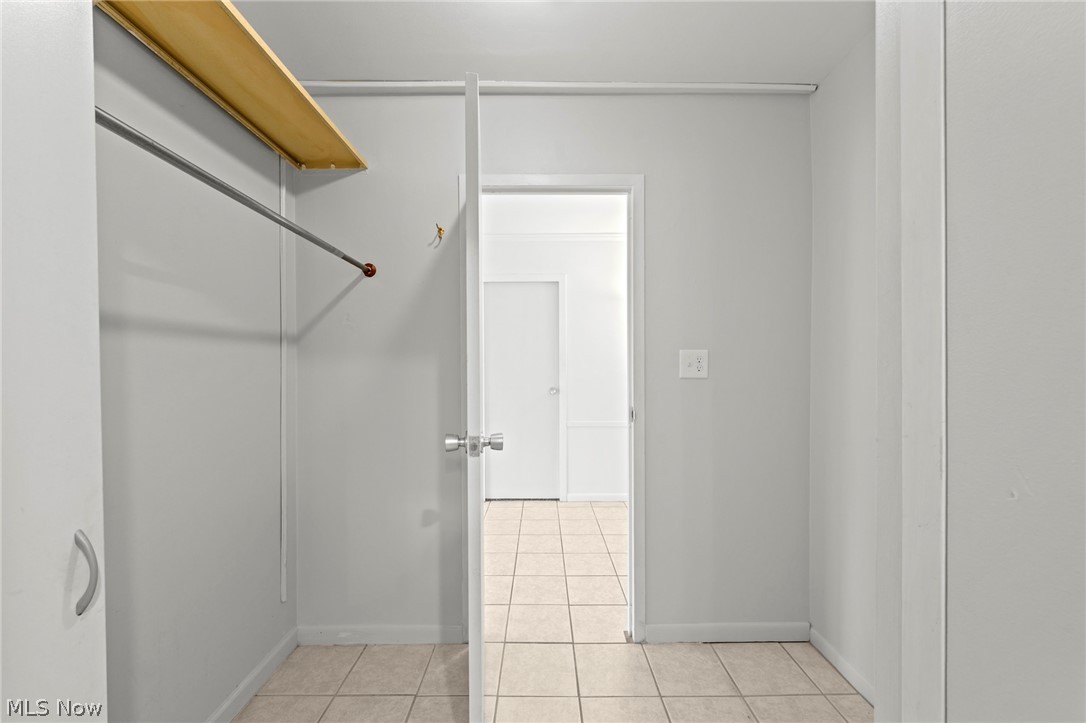 Marine Towers East Condo - Residential