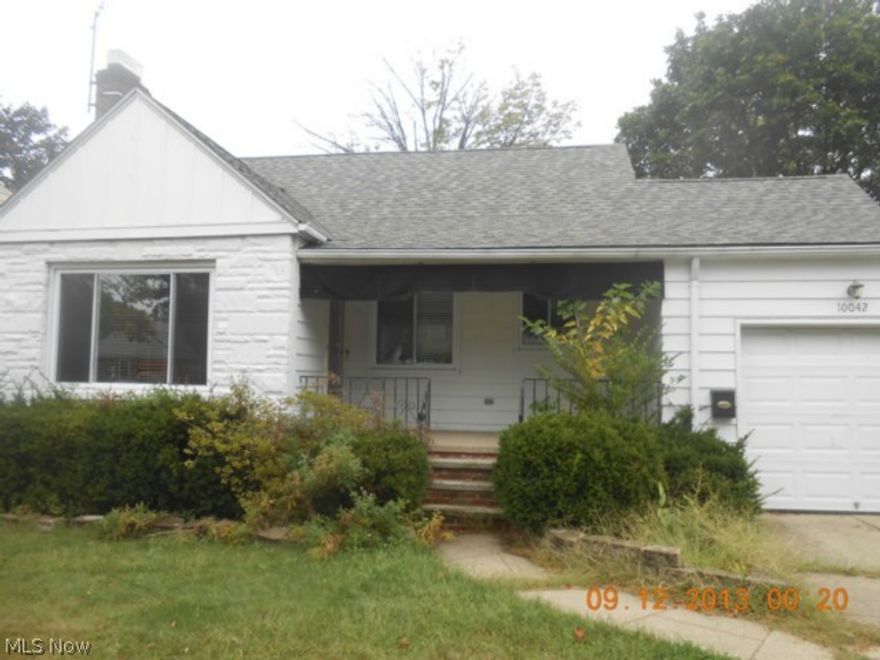 This is a Freddie Mac/Homesteps foreclosure property being sold as is. Freddie Mac has now implemented a new 20 day first look program for home owners to be able to purchase a property without competition from investors. Only owner occupant homebuyers can now choose one of the following three incentives on eligible homes. (1)An allowance up to $500 to homebuyers towards the purchase of a home warranty of their choice. It is the homebuyer’s responsibility to identify and select the home warranty company and plan. (2) $500 Condo Cash towards standard condo association dues. (3) $500 towards flood insurance. See broker remarks or call agent for details. Two bedroom bungalow. Hardwood floors in bedrooms. Updated kitchen. Living room with fire place. Single attached garage. Pre-qualification letter and/or proof of funds required with all offers.