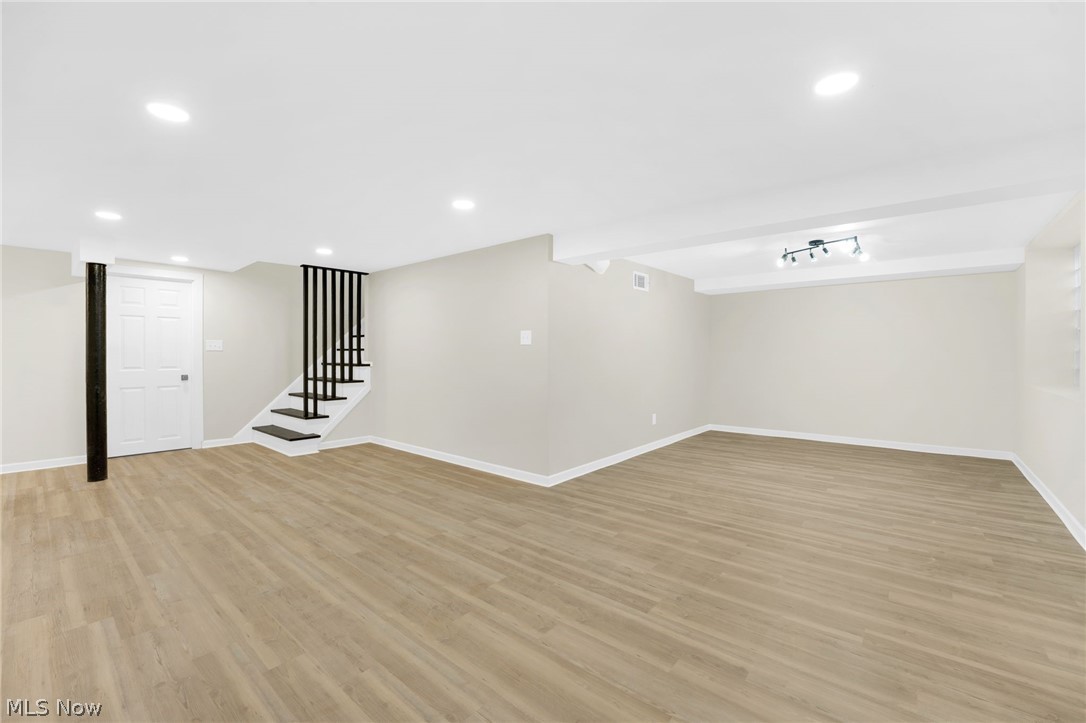 Frank Bauer's Lk View Pk Allot - Residential