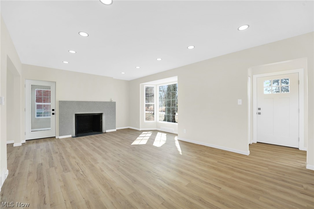 Frank Bauer's Lk View Pk Allot - Residential