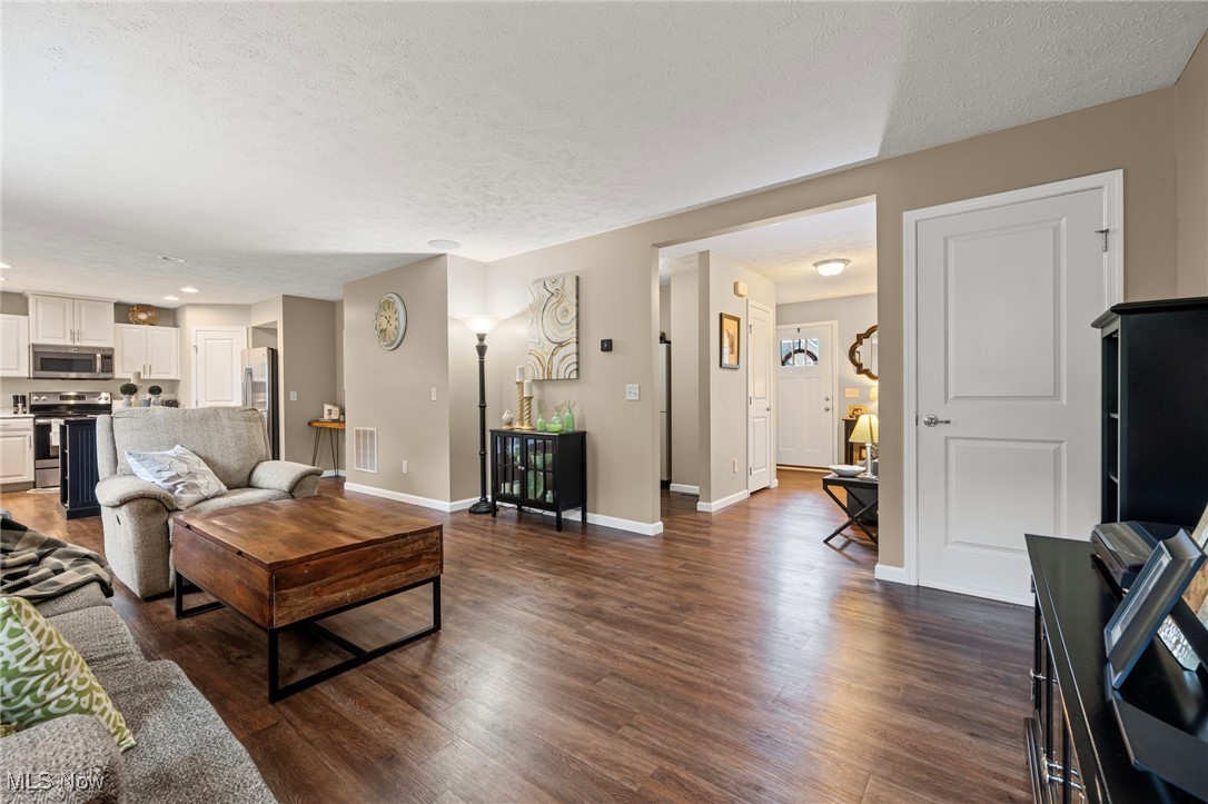5477 Wightman Circle