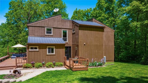 Homes For Sale - 10383 Twin Oaks Drive<br/> Cambridge, OH 43725