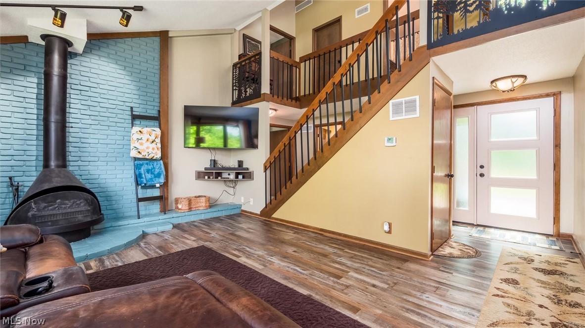 Twin Oaks - Residential