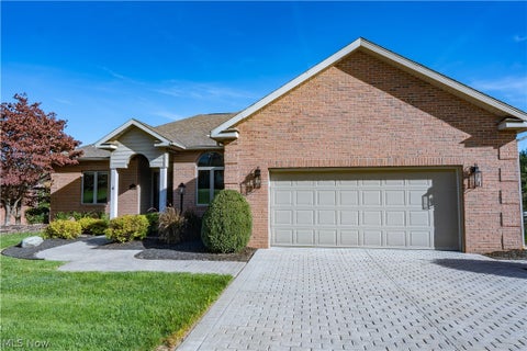 Photo of 4 Greenmont Gardens Gdns, Vienna, WV 26105 (MLS # 5256772)