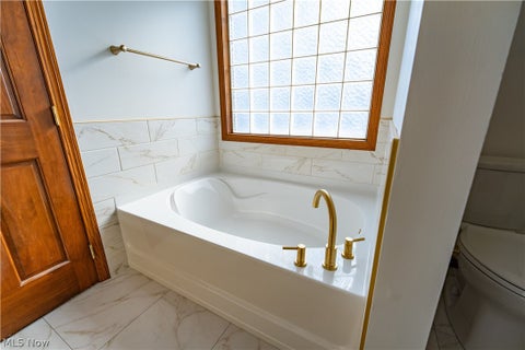 Tiny photo for 4 Greenmont Gardens Gdns, Vienna, WV 26105 (MLS # 5256772)