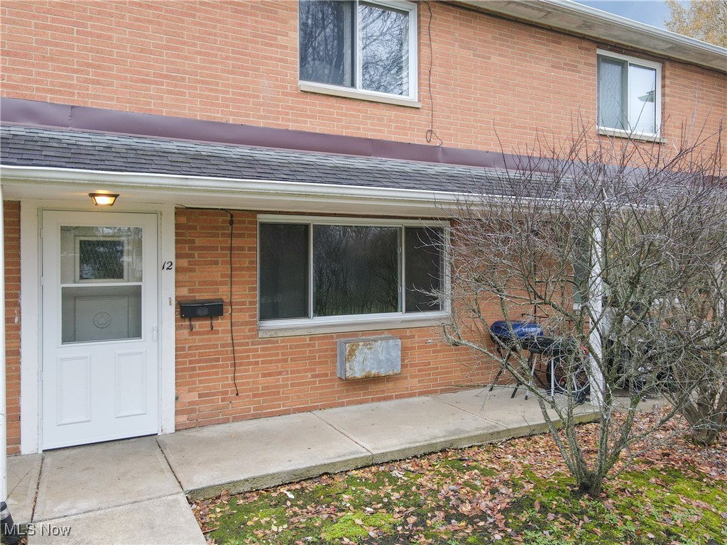 2470 Warren Parkway #APT, 12, Twinsburg, Ohio image 29