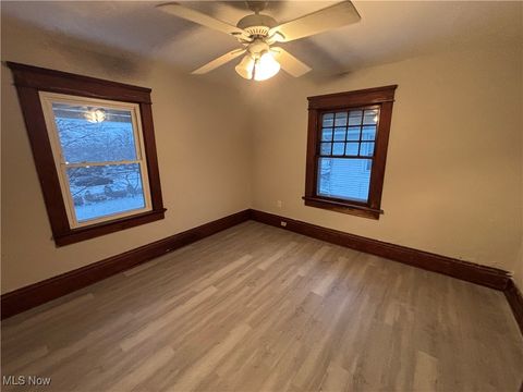 Tiny photo for 408 S Arch Avenue, Alliance, OH 44601 (MLS # 5178150)