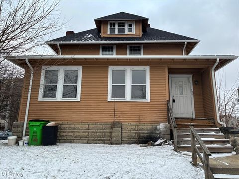 Photo of 408 S Arch Avenue, Alliance, OH 44601 (MLS # 5178150)