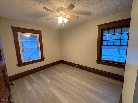 Tiny photo for 408 S Arch Avenue, Alliance, OH 44601 (MLS # 5178150)