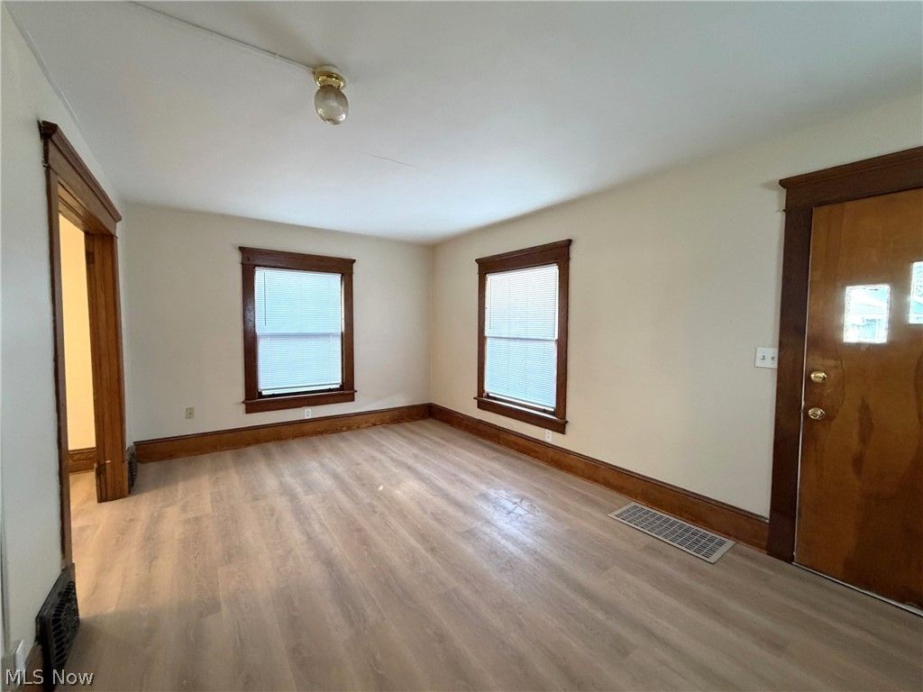 Photo of 2212 Indiana Way NE, Canton, OH 44705 (MLS # 5203530)