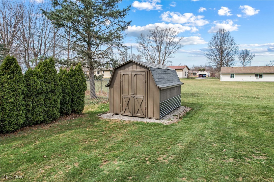 408 Hickory Lane, Salem, Ohio image 43