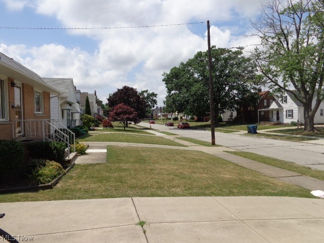 Homesite Co Broadview 05 - Residential Income