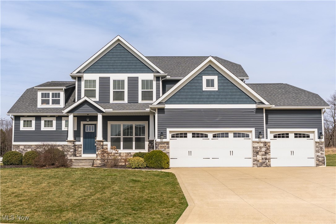 2649 Ledgestone Drive, Uniontown, Ohio image 1