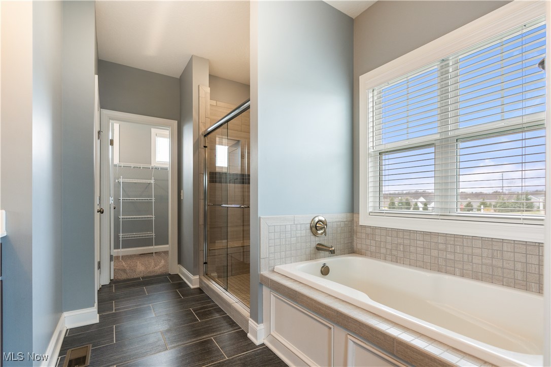 2649 Ledgestone Drive, Uniontown, Ohio image 25
