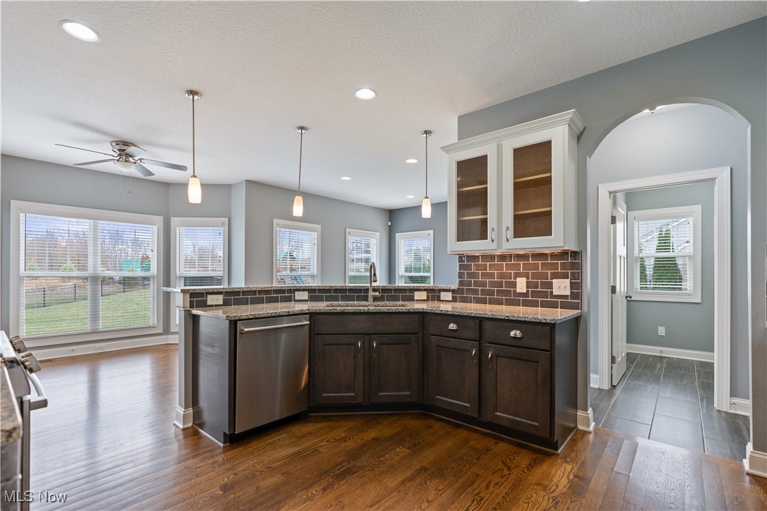 2649 Ledgestone Drive, Uniontown, Ohio image 16
