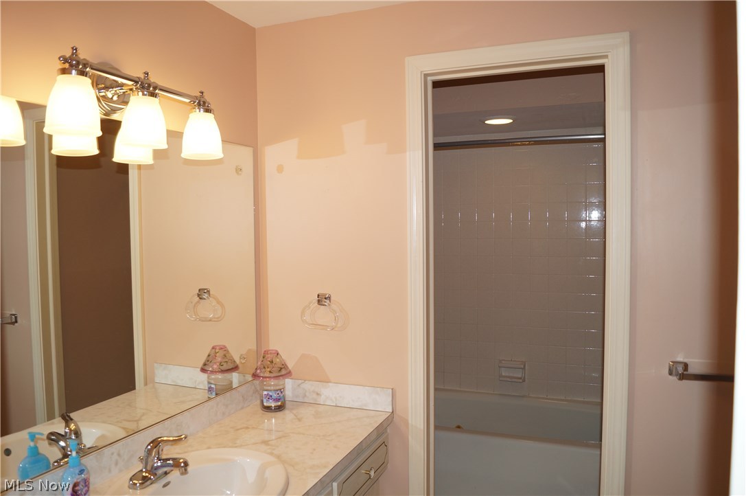 Creek Side Trls Estates - Residential