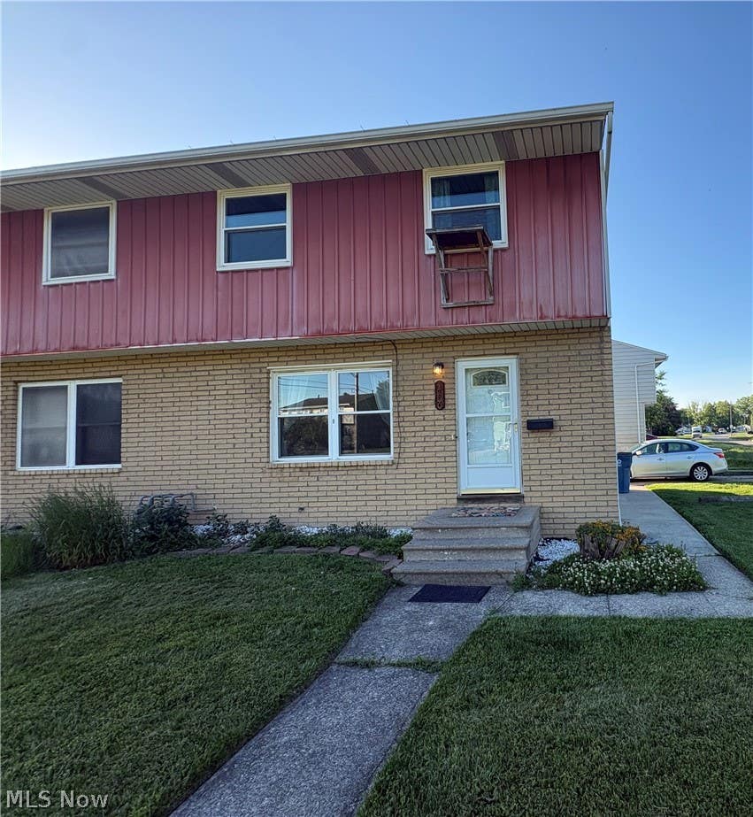 Photo of 4700 Chelsea Drive, Lorain, OH 44055 (MLS # 5215382)
