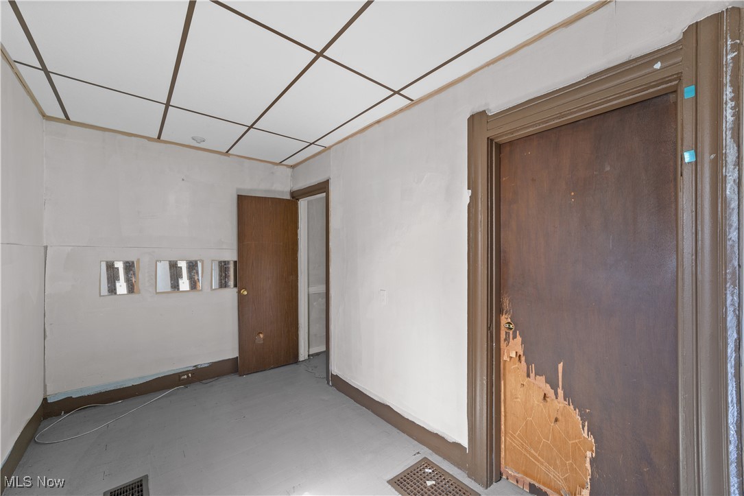 8709 Frederick Avenue, Cleveland, Ohio image 13