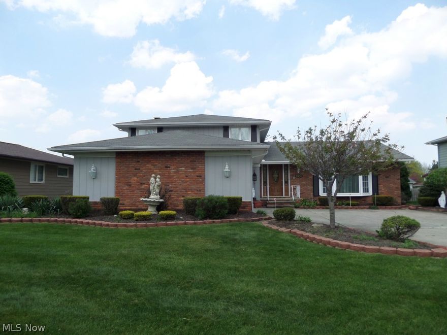 Over 2600 sq ft of living and located in Indian Creek, one of Middleburg Hts most desirable neighborhoods. This home is being sold to settle the estate. Will need your decorating touches but has plenty to offer. Vaulted ceilings, formal living and dining rooms, large eat in kitchen and huge family room with fireplace. Lower level bedroom and full bath would make a perfect in law suite. No stairs if coming in through the garage and laundry. Covered porch/sunroom looks out over the fenced back yard. Great location with easy access to shopping, restaurants and I-71.
