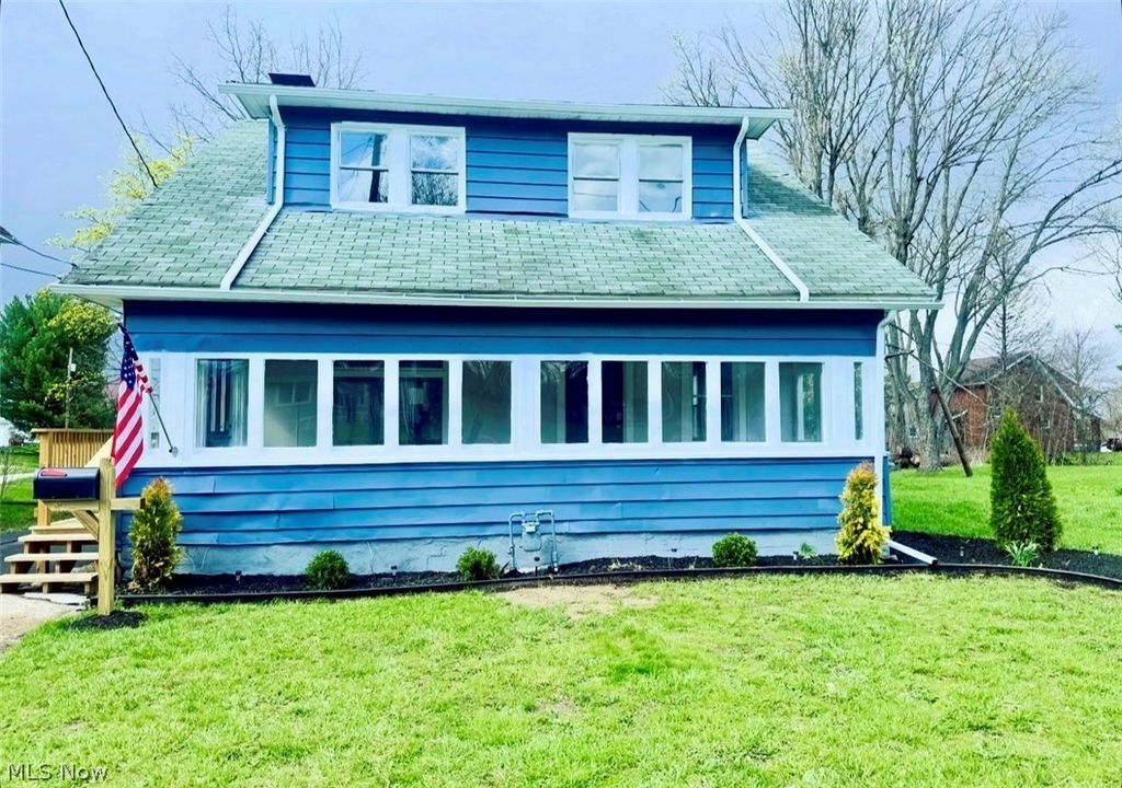 Photo of 408 Pasadena Avenue, Youngstown, OH 44507 (MLS # 5199374)