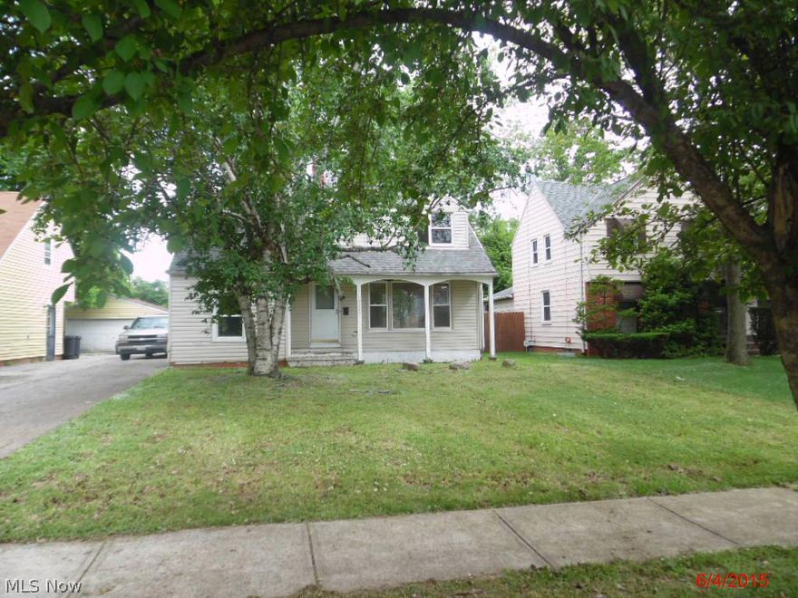 This is a Single-Family Colonial Home located at 19209 Wickfield Avenue, Warrensville Heights OH. This home has 3 beds, 1 bath, and approximately 1,165 square feet. The property was built in 1952. Nearby schools include Stevenson Elementary School.