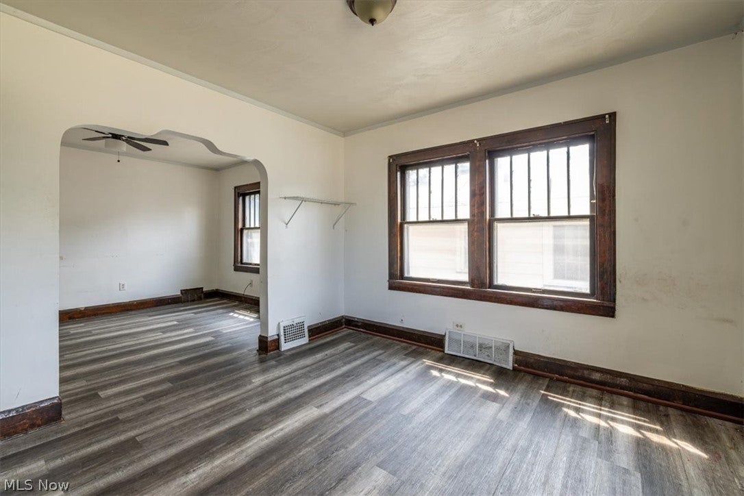 3541 W 105th Street