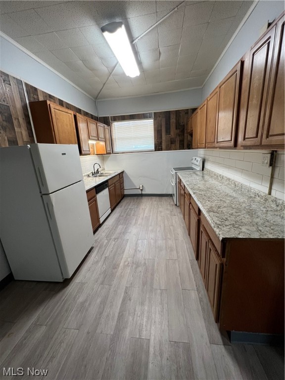 Glass - Residential Income