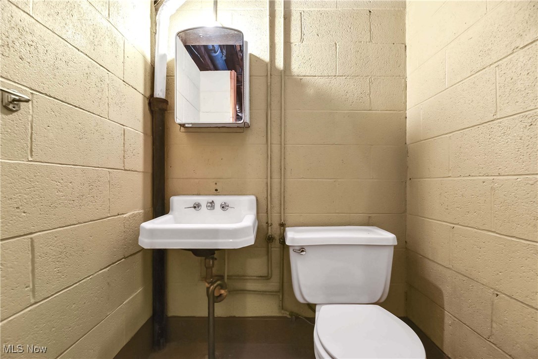 S H Kleinman Realty Cos Yorkl - Residential