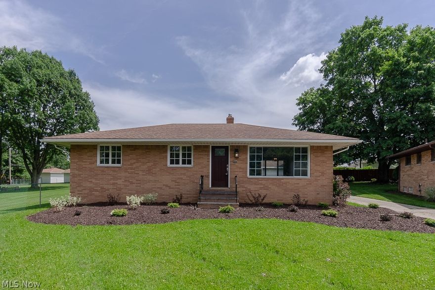 This home rests on a peaceful, wooded cul-de-sac making it one of the most unique offerings in the area. Immediate access to I-80 and I-77 minutes away.
Step inside and be greeted by the open floor plan with original hardwood floors throughout. Redone kitchen with exposed brick to highlight the contrast between stainless steel appliances and backsplash. Quality gray mocha cabinetry with pantry, sliding doors, lazy Susan and soft closing cabinets. The dining room is now accompanied by the breakfast area for an open vibe and look. Around the corner are 3 freshly painted large-sized bedrooms and 2 completely redone bathrooms. Head out the back door and into a glass enclosed sun porch which includes a new German engineered hardwood floor and window sill treatment. The sun porch leads to the driveway and two car detached garage. Outside features a generously sized backyard. This street is private and quiet with no cars passing or driving by. NEW AC AND FURNACE. Call this home yours today!