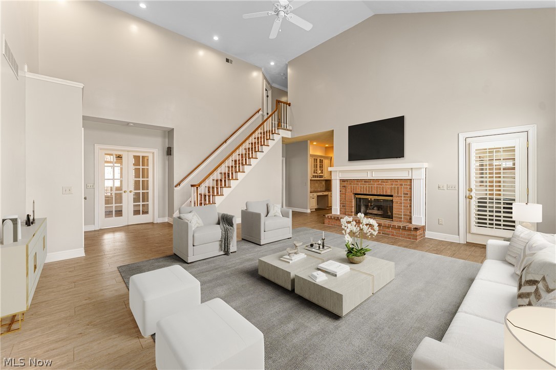 1215 Greenmont Circle