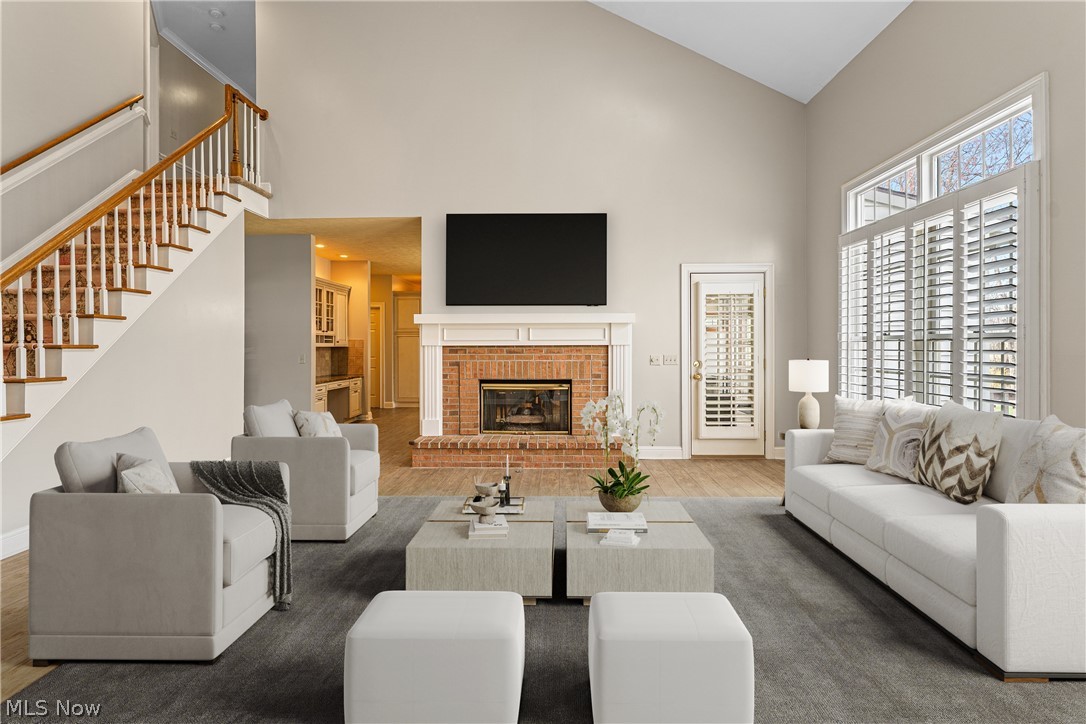 1215 Greenmont Circle
