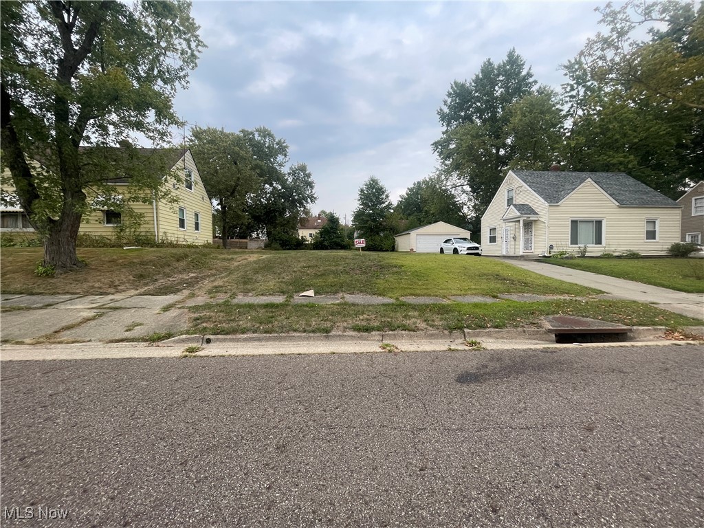 Discover the perfect opportunity to build your dream home or investment property on this spacious vacant lot located on Crestview Avenue in Akron. Nestled in an established neighborhood, this property offers convenient access to local schools, shopping, dining, and major highways, making it an ideal location for homeowners and developers alike. Highlights include: Flat, buildable lot with plenty of potential Public utilities available at the street (buyer to perform all due diligence). Close to downtown Akron, Highland Square, and local parks Great investment opportunity in a growing area. Motivated seller says bring your offer.