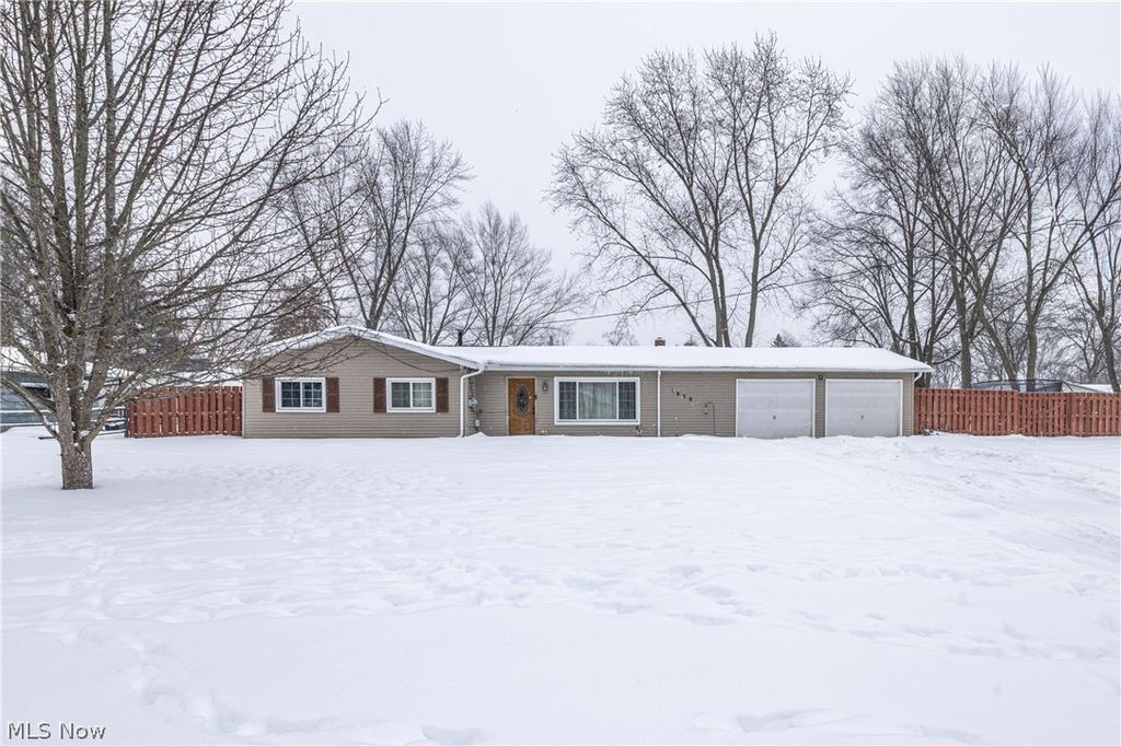 Photo of 1439 Yale Drive, Brunswick, OH 44212 (MLS # 5185938)