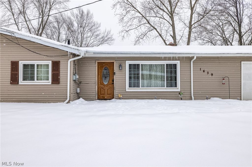 Photo of 1439 Yale Drive, Brunswick, OH 44212 (MLS # 5185938)