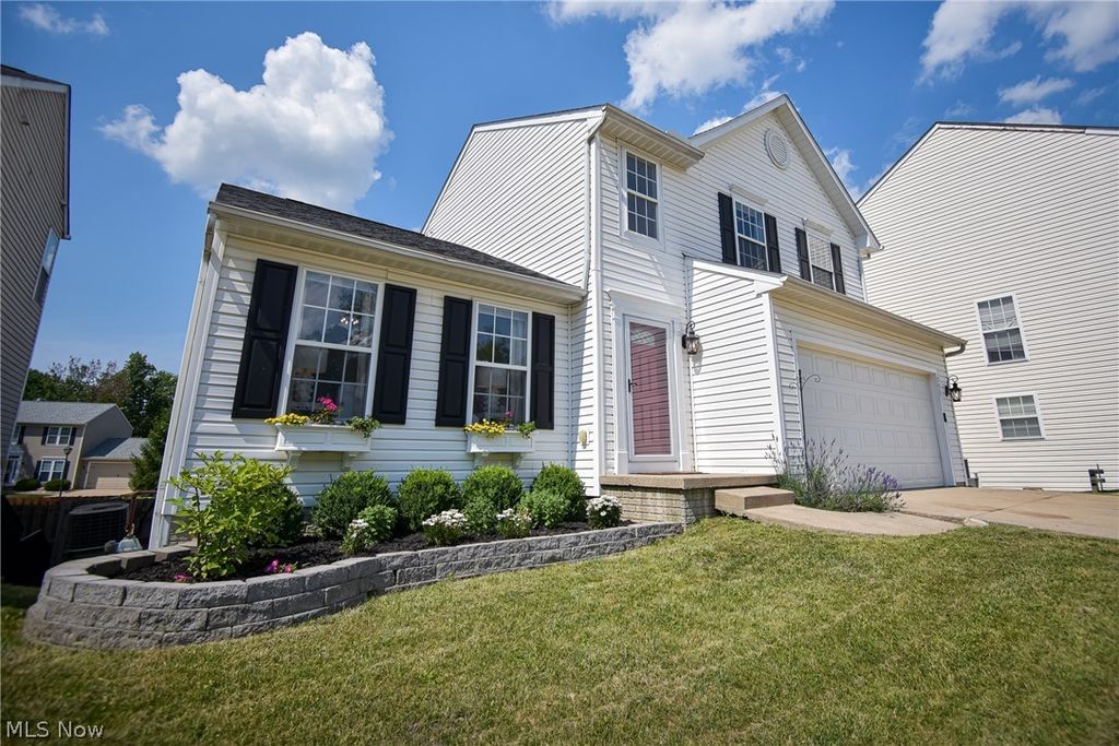 Photo of 751 Fawn Court, Streetsboro, OH 44241 (MLS # 5223441)